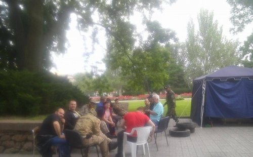 Свежие новости: Акция протеста продолжается, участники не собираются расходиться