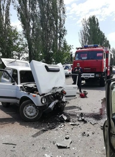 Свежие новости: Погибший водитель и беременная пассажирка — подробности жуткого ДТП под Южноукраинском