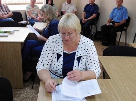 Свежие новости: Южноукраинский депутат Валентина Милюк по декларации продала свой «голос» за ремонт в подъезде и землю и живёт на 2747 гривен