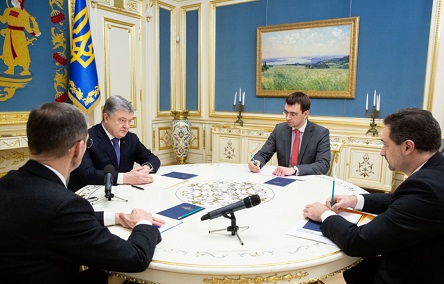 Свежие новости: Требую прекратить увольнения почтальонов и обеспечить доставку пенсий - Президент