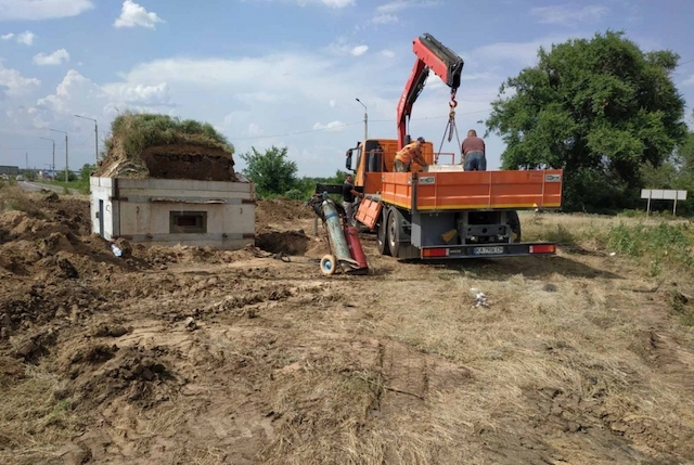 Свежие новости: Под Николаевом разбирают блокпост - один из тех, под который списали миллионы