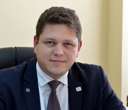 Свежие новости: Глава Госмиграционной службы Соколюк вывел миллиарды гривен из Украины через офшоры, - СМИ