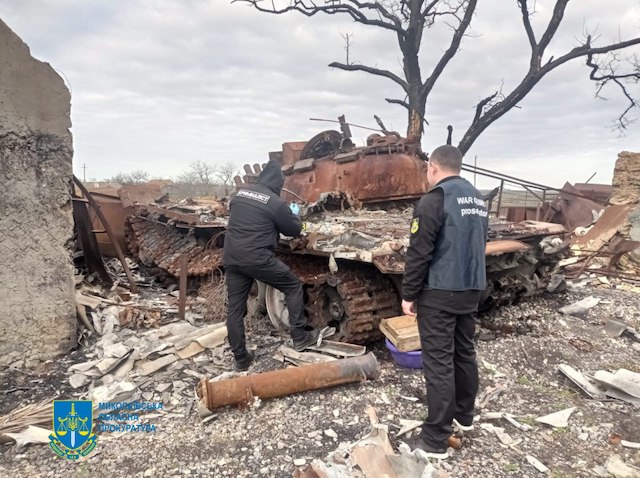 Свежие новости: Правоохоронці обшукали чергове місце дислокації окупантів у звільненому селі Миколаївщини