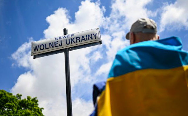 Свежие новости: Більшість поляків підтримує депортацію безробітних українських чоловіків, - опитування