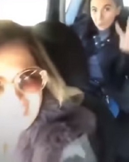 Свежие новости: В Черновцах девушка попала в ДТП во время прямого эфира в Instagram