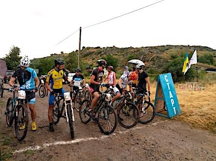 Фото новости: Южноукраинск провел 3-й Всеукраинский велокросс-кантри «Бугские скалы» Свежие новости: Южноукраинск провел 3-й Всеукраинский велокросс-кантри «Бугские скалы»