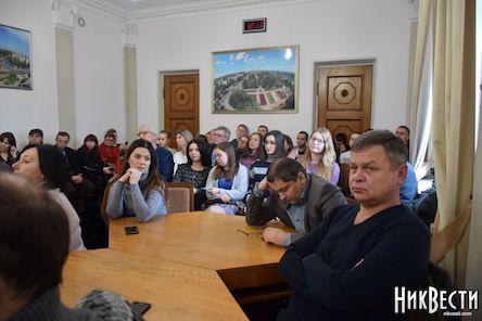 Свежие новости: Претенденты на должность начальника гороно пообещали бороться с коррупцией, развивать шахматы и строить школы