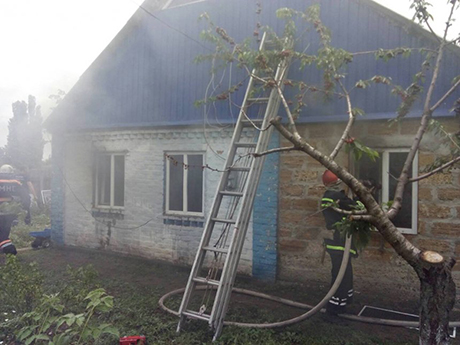 Свежие новости: В Новом Буге горел жилой дом