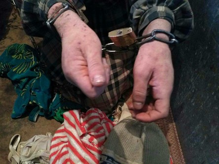 Свежие новости: Жительнице Вознесенска, которая посадила на цепь свою душевнобольную племянницу, могут дать 3 года