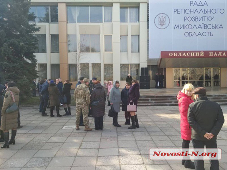 Свежие новости: Визит Порошенко в Николаев: к ОДК пускают только по спискам