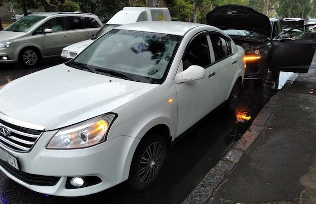 Свежие новости: В Николаеве военнослужащий на «Ауди» спровоцировал тройное ДТП