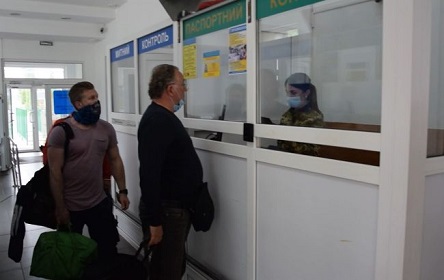 Свежие новости: Очереди на 10 часов: на границе с Польшей обострилась ситуация с пропуском