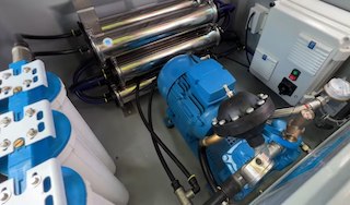 Свежие новости: У підтопленій Нововасилівці на Миколаївщині встановили станцію очищення води