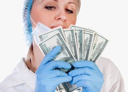 Свежие новости: Стало известно, когда украинцы получат списки платных медицинских услуг