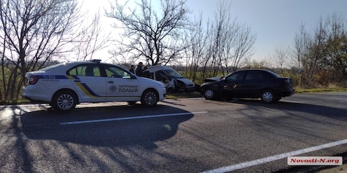 Свежие новости: ДТП на трассе М-14: под Николаевом «лоб в лоб» столкнулись «Форд» и «Деу». Есть пострадавшие