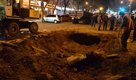 Свежие новости: ВИДЕО: В Николаеве снова перерыли ул. Московскую — проезда с проспекта нет