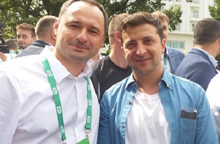 Фото новости: Як депутат від партії «Слуга Народу» Максим Дирдін змінює законодавство на користь «сімейного» бізнесу Свежие новости: Як депутат від партії «Слуга Народу» Максим Дирдін змінює законодавство на користь «сімейного» бізнесу