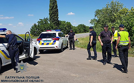 Свежие новости: На Николаевщине патрульные задержали мужчин на угнанном автомобиле