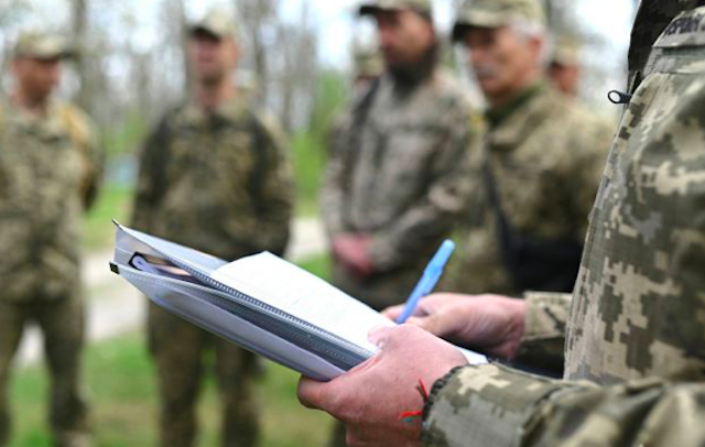 Свежие новости: ТЦК мобілізував батька двох дітей, у якого померла дружина, - омбудсмен