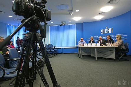 Свежие новости: Как бандиты, депутаты и прокуроры у фермеров землю отнимают