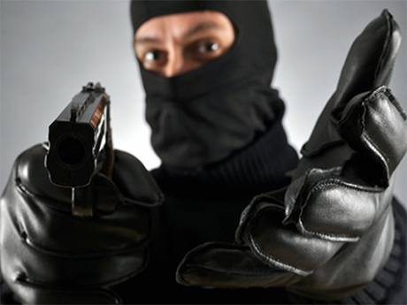 Свежие новости: Поліція розшукує злочинців, які у Новому Бузі вчинили розбійний напад на будинок місцевої мешканки