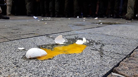 Свежие новости: Протесты в центре Киева: Между националистами и сторонниками Шария произошли столкновения