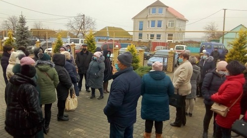 Свежие новости: В Николаевской области люди митингуют против назначения старост в селах – грозятся перекрывать трассу
