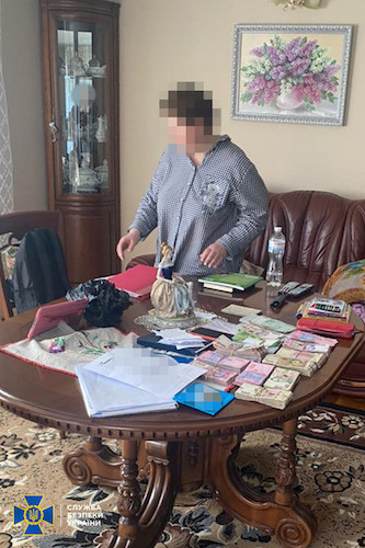 Свежие новости: СБУ и БЭБ нашли черную бухгалтерию «Укртатнафты» Коломойского