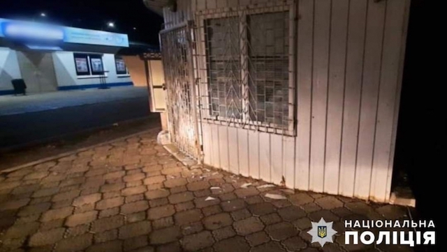 Свежие новости: У Миколаєві зловмисник кинув на вулиці в людей гранату