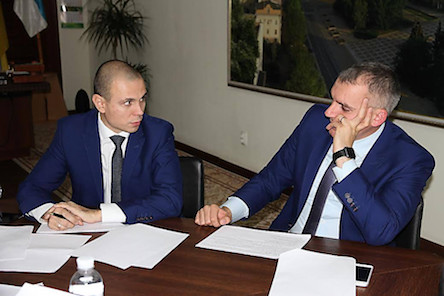 Свежие новости: Глава «Самопомощи» в Николаеве считает информацию об откатах для Сенкевича фейком: «Вбросили, чтобы прижать»