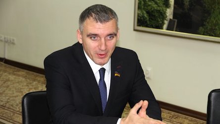 Фото новости: Александр Сенкевич: Ни «ДЕЗ «Океан», ни «Зоря» ликвидированы не будут Свежие новости: Александр Сенкевич: Ни «ДЕЗ «Океан», ни «Зоря» ликвидированы не будут