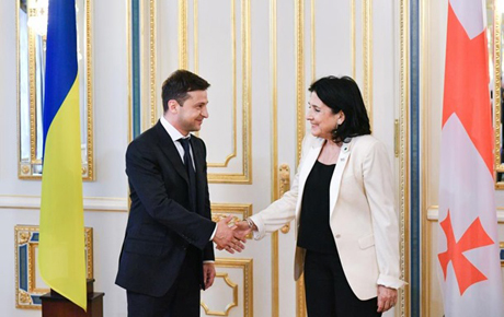 Свежие новости: Зеленский провел первые переговоры