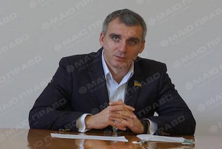 Свежие новости: Сенкевич признал, что некоторые из его советников пользовались «корочкой» для решения личных вопросов