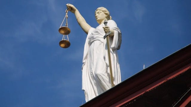 Свежие новости: В США суд приостановил обязательную вакцинацию сотрудников крупных компаний