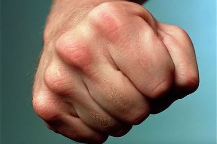 Свежие новости: В Первомайске мужчина ногой ударил своего товарища - тот от полученных травм скончался