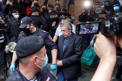 Свежие новости: Михаил Ефремов рассказал о первых сутках в СИЗО после приговора