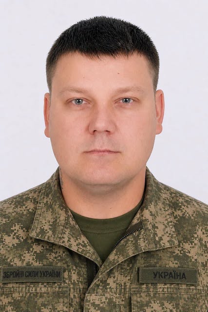 Свежие новости: У Вознесенську попрощаються з полеглим захисником Вадимом Сворнєвим