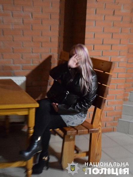 Свежие новости: ВИДЕО: В Николаеве за сутенерство задержали администратора гостиничного комплекса