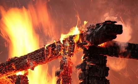 Свежие новости: В Николаевской области при пожаре дома погиб пенсионер