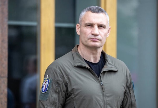 Фото новини: Кличко пояснив, чому його діти не воюють на фронті Свіжі новини: Кличко пояснив, чому його діти не воюють на фронті