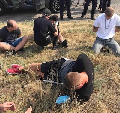 Фото новости: Один из похитителей иностранца в Николаеве в суде заявил, что он — это не он Свежие новости: Один из похитителей иностранца в Николаеве в суде заявил, что он — это не он