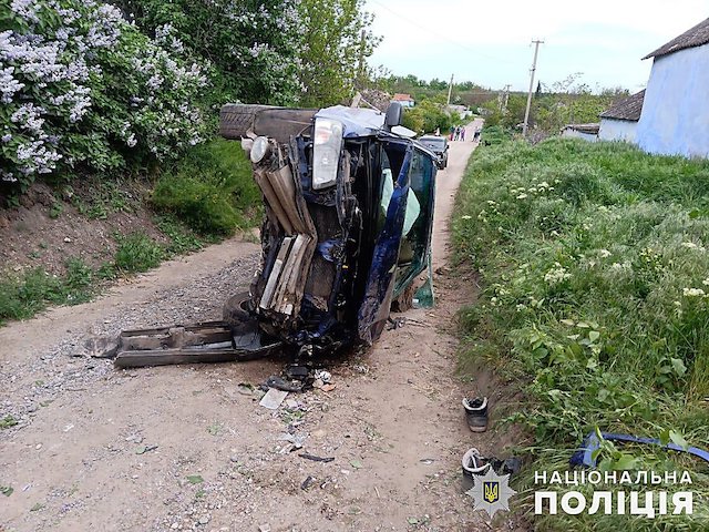 Свежие новости: В Баштанском районе мужчина угнал Subaru односельчанина, но не справился с управлением, въехал в забор и перевернулся