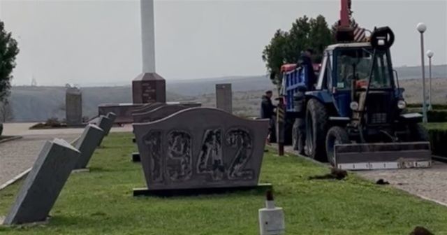 Свежие новости: В Южноукраїнську демонтують пам'ятники воїнам Другої світової війни