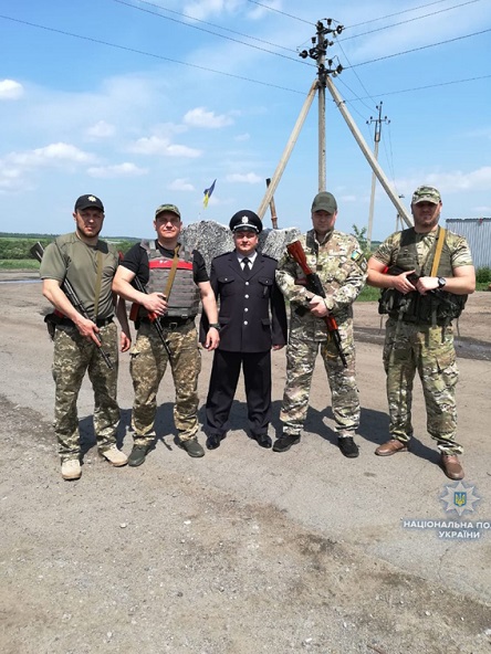 Свежие новости: У Сєвєродонецьку миколаївським поліцейським на стажуванні вручили погони