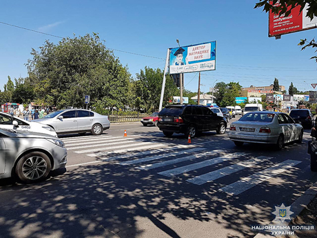 Свежие новости: Сбивший в Николаеве женщину полицейский оказался главным оружейником ГУНП