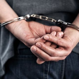 Фото новости: У Миколаєві судять херсонця, який ґвалтував 13-річного хлопчика, котрий лишився без матері і житла Свежие новости: У Миколаєві судять херсонця, який ґвалтував 13-річного хлопчика, котрий лишився без матері і житла