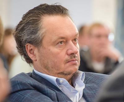 Свежие новости: Член исполкома Садыков заявил, что решение о прекращении отопительного сезона в Николаеве незаконно