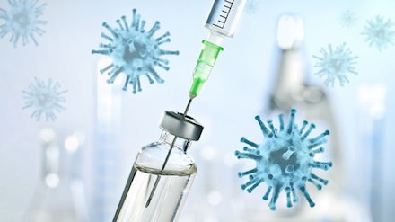 Свежие новости: В Украине военное положение, вакцинация от коронавируса должна быть обязательной