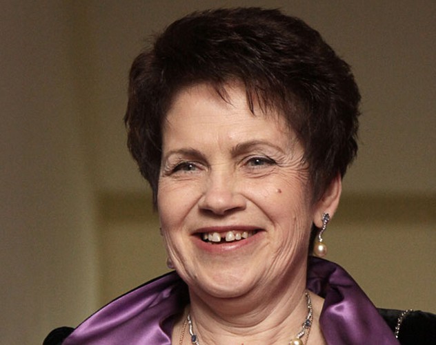 Свежие новости: Жена Януковича торгует в Крыму продуктами