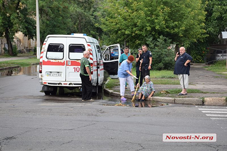 Свежие новости: В центре Николаева автомобиль сбил женщину на переходе и скрылся